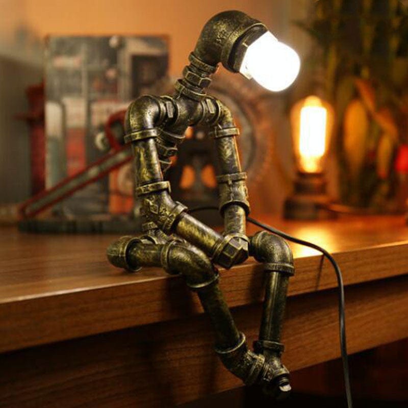 Vintage Robot Table Lamp - www.mytooluse.com